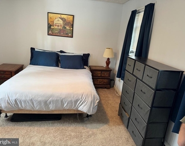 249 Meadow View Drive - Photo Thumbnail 16