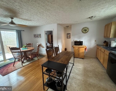 249 Meadow View Drive - Photo Thumbnail 9