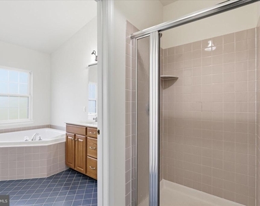 25828 Kirkwood Square - Photo Thumbnail 17
