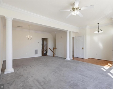 25828 Kirkwood Square - Photo Thumbnail 4