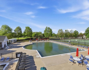 25828 Kirkwood Square - Photo Thumbnail 31