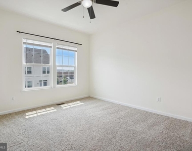 21707 Charity Terrace - Photo Thumbnail 35