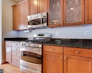 2149 Red Vine Drive - Photo Thumbnail 13