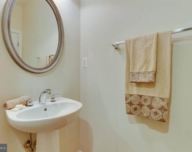 2149 Red Vine Drive - Photo Thumbnail 11
