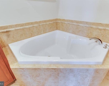 2149 Red Vine Drive - Photo Thumbnail 27