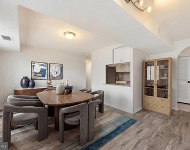 5340 Holmes Run Parkway - Photo Thumbnail 25