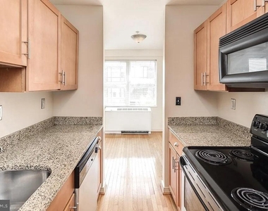 815 King Street - Photo Thumbnail 2