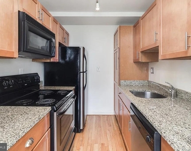 815 King Street - Photo Thumbnail 3