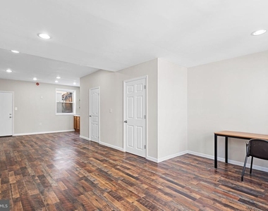 1152 S 15th Street - Photo Thumbnail 17