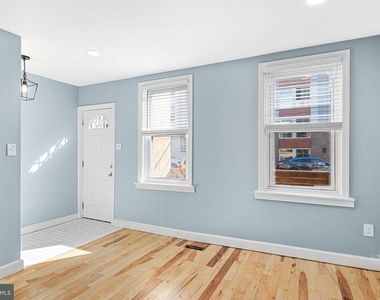 1152 S 15th Street - Photo Thumbnail 2