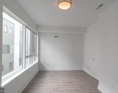 105 Olive Street - Photo Thumbnail 17