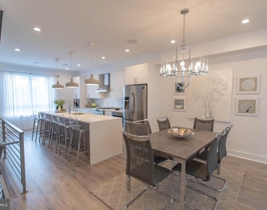105 Olive Street - Photo Thumbnail 10