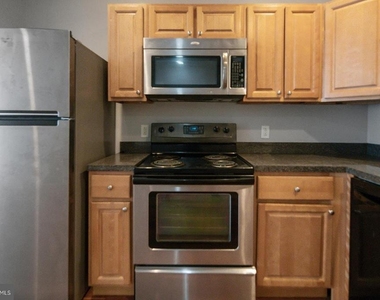 1940 N Gratz Street - Photo Thumbnail 6