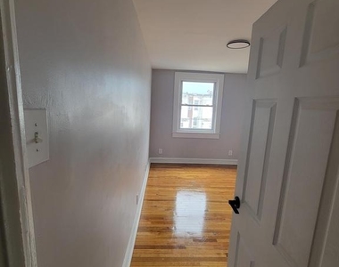 3315 Indian Queen Lane - Photo Thumbnail 9