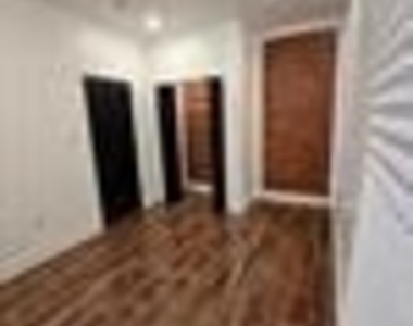 1029 W Cambria Street - Photo Thumbnail 10