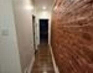 1029 W Cambria Street - Photo Thumbnail 6