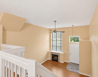1930 Lindsay Lane - Photo Thumbnail 16