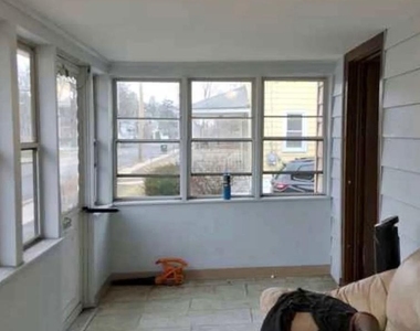 303 Ellis Street - Photo Thumbnail 3