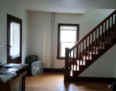 303 Ellis Street - Photo Thumbnail 4