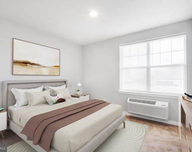 400 E Oak Avenue - Photo Thumbnail 9