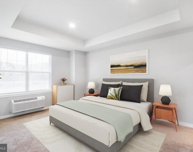 400 E Oak Avenue - Photo Thumbnail 6