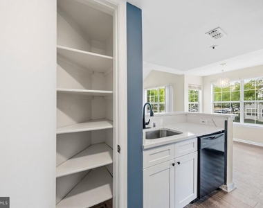 14053 Vista Drive - Photo Thumbnail 8
