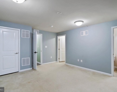 8079 Locust Mill Street - Photo Thumbnail 4