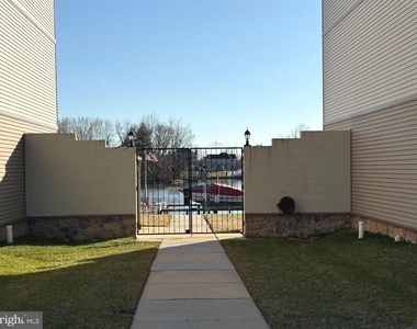 532 Riviera Drive - Photo Thumbnail 41