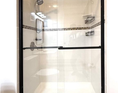 532 Riviera Drive - Photo Thumbnail 31