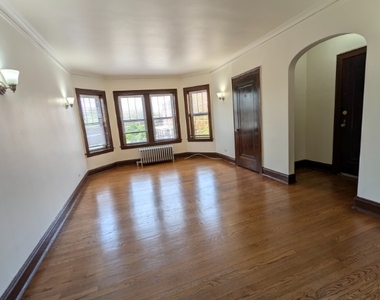 1668 W Farwell - Photo Thumbnail 1