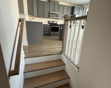 212 Pomegranate Lane - Photo Thumbnail 11