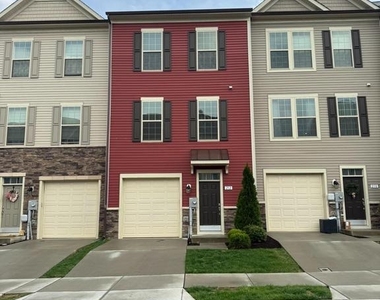 212 Pomegranate Lane - Photo Thumbnail 1
