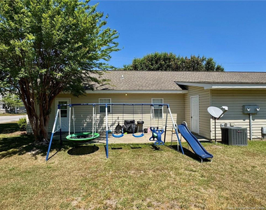 502 E 19th Street - Photo Thumbnail 2