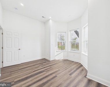 1315 Harlem Avenue - Photo Thumbnail 19