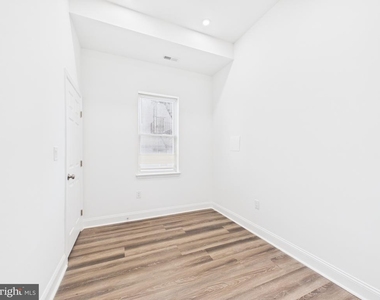 1315 Harlem Avenue - Photo Thumbnail 13