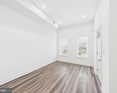 1315 Harlem Avenue - Photo Thumbnail 6