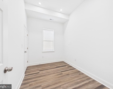 1315 Harlem Avenue - Photo Thumbnail 11