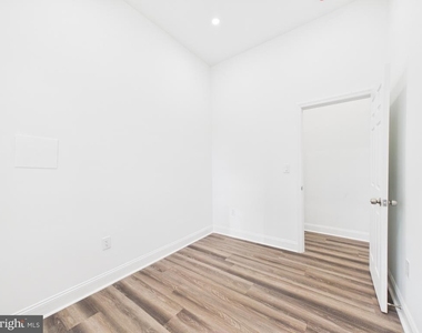 1315 Harlem Avenue - Photo Thumbnail 16