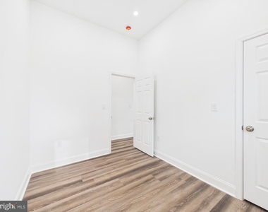 1315 Harlem Avenue - Photo Thumbnail 15