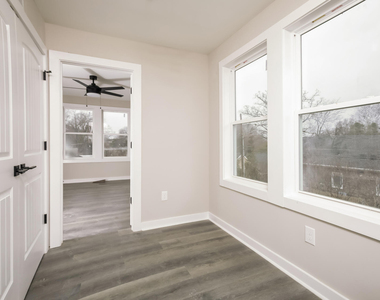 202 S Driver Street - Photo Thumbnail 9