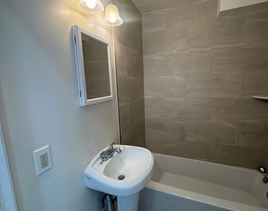 1108 N Bond Street - Photo Thumbnail 7
