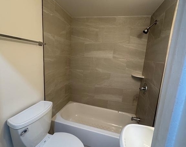 1108 N Bond Street - Photo Thumbnail 14