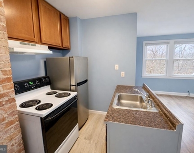 2621 30th Street Se - Photo Thumbnail 1