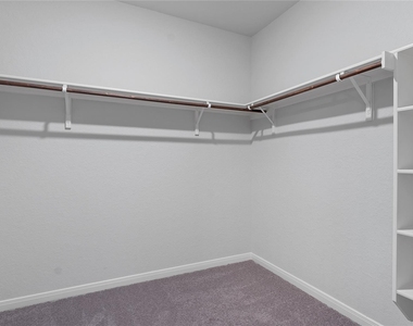 1941 Colonial Ave Ave - Photo Thumbnail 16
