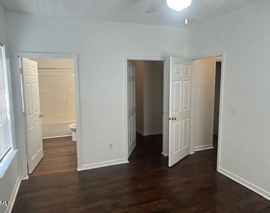 339 N Church Street - Photo Thumbnail 7