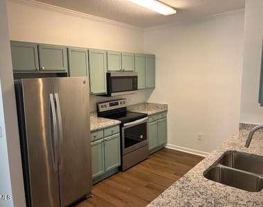 339 N Church Street - Photo Thumbnail 2