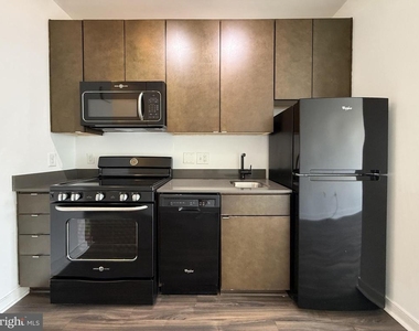 1250 9th Street Nw - Photo Thumbnail 2