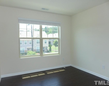 15 St Elias Drive - Photo Thumbnail 12