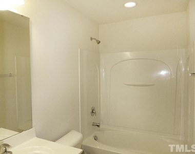 15 St Elias Drive - Photo Thumbnail 14