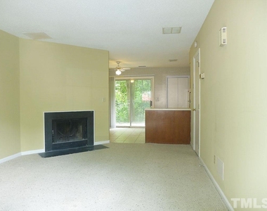 138 Marlowe Court - Photo Thumbnail 1